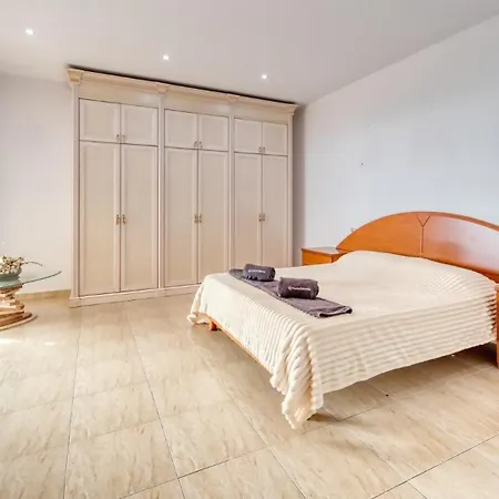 Costacabana - Marysol Villa